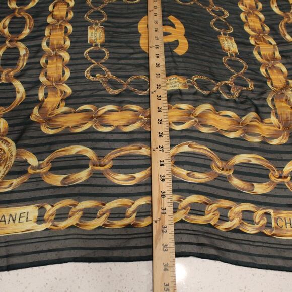 Vintage Chanel Scarf Silk Chain Print Green Square 90s Old Money 36x36 - Picture 9 of 12